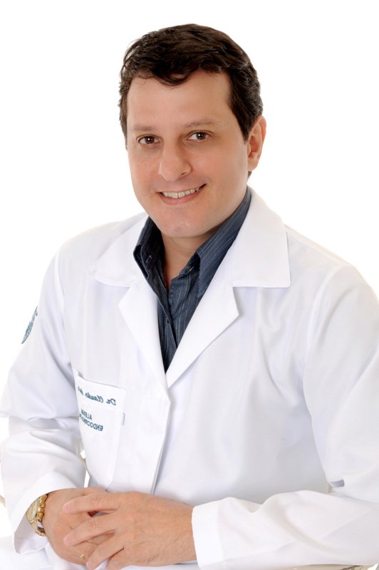 O atributo alt desta imagem está vazio. O nome do arquivo é 17394731102019_dr_claudio_ambrosio1-6346419.jpg